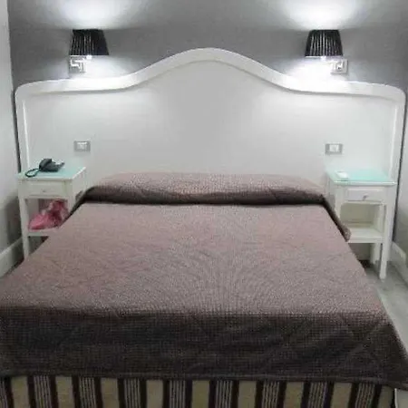 Domus Castrense 4* Řím