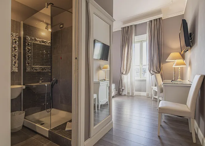 Domus Castrense Bed & Breakfast 4*