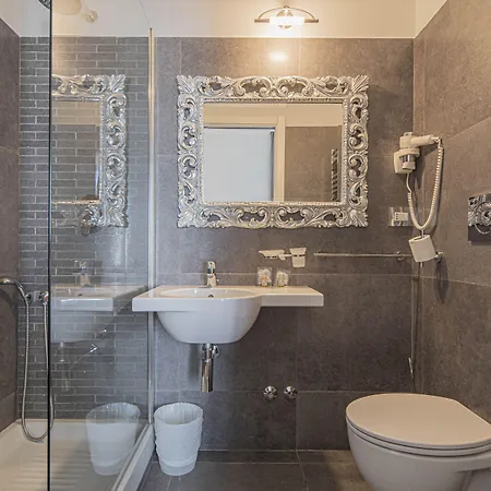 Domus Castrense Bed and Breakfast 4*