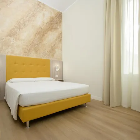 Domus Castrense Bed and Breakfast 4*