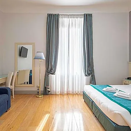 Bed and Breakfast Domus Castrense 4*